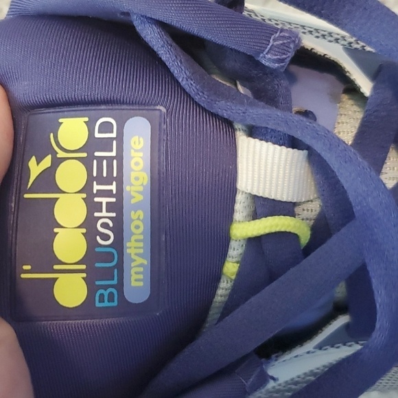 DIADORA BLUESHIELD MYTHOS VIGORE SNEAKERS. SIZE 8.5 WOMEN'S. "NO INSOLES".... - Picture 6 of 8
